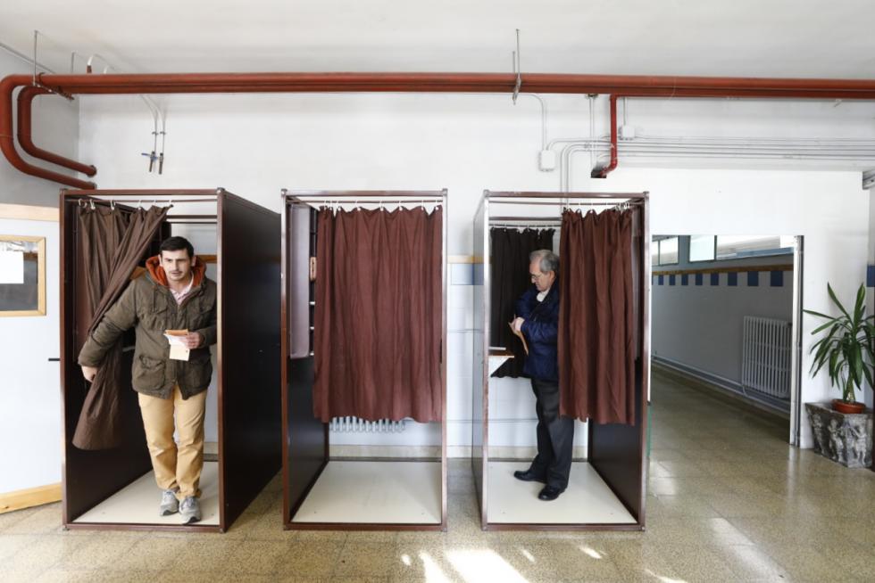 Votaciones en el IES Blecua.