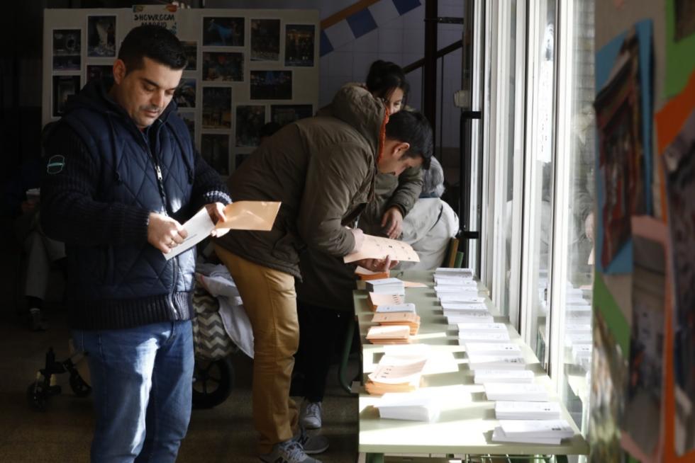 Votaciones en el IES Blecua.