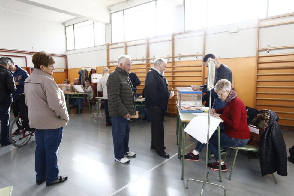 Votaciones en el IES Blecua.