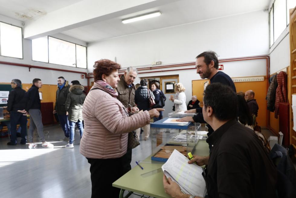 Votaciones en el IES Blecua.