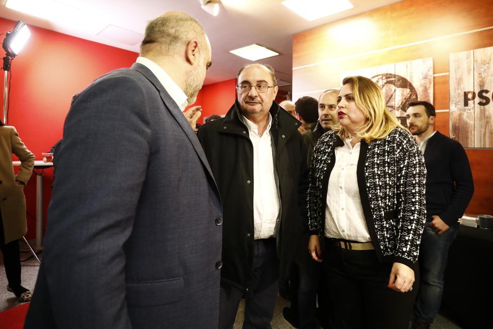 Reacciones en la sede del PSOE.