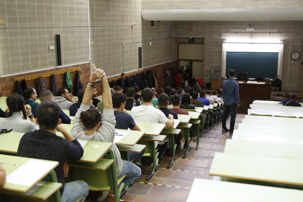 Oposiciones en Zaragoza para 62 plazas de bomberos, que atraen a 646 aspirantes