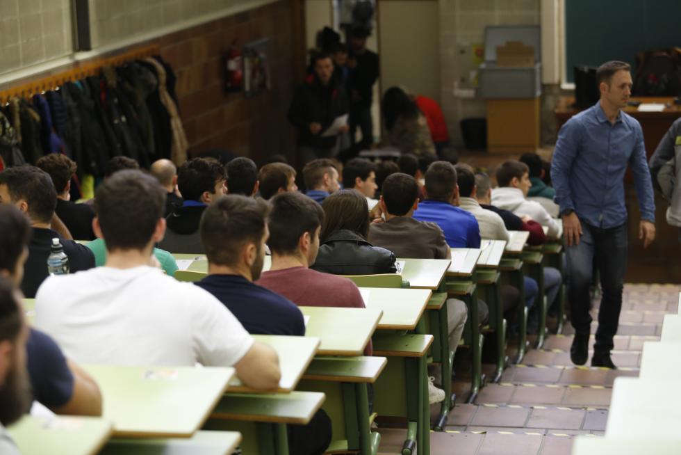 Oposiciones en Zaragoza para 62 plazas de bomberos, que atraen a 646 aspirantes