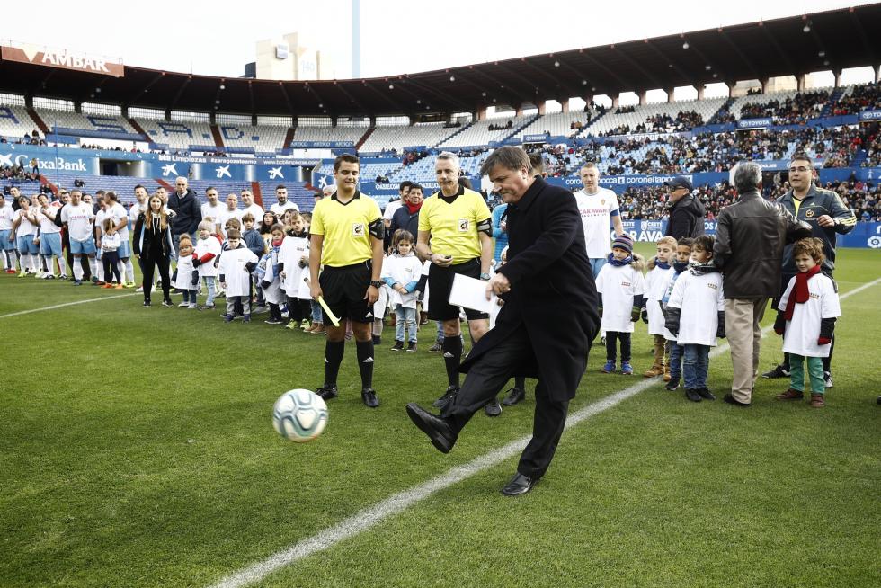 Partido de Aspanoa, que celebra este 2019 su 25º aniversario, entre los veteranos del Real Zaragoza y el Real Madrid, disputado en La Romareda