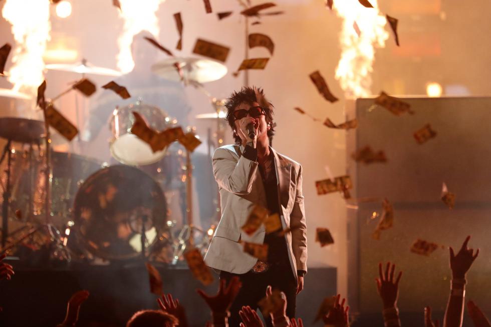 Billie Joe Armstrong de Green Day cantó una versión del mítico 'Basket Case/Father of All'