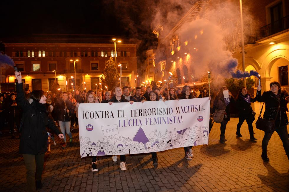 Manifestación en Teruel por el Día Internacional para la eliminación de la violencia contra la mujer