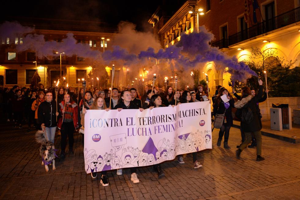 Manifestación en Teruel por el Día Internacional para la eliminación de la violencia contra la mujer