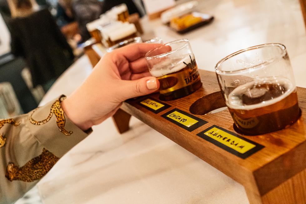 El restaurante El Real de Zaragoza ha cumplido 25 años con una renovación del local y una fiesta para celebrarlo