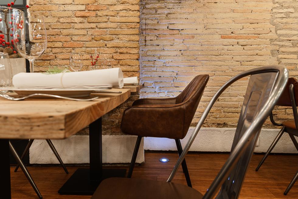 El restaurante El Real de Zaragoza ha cumplido 25 años con una renovación del local y una fiesta para celebrarlo