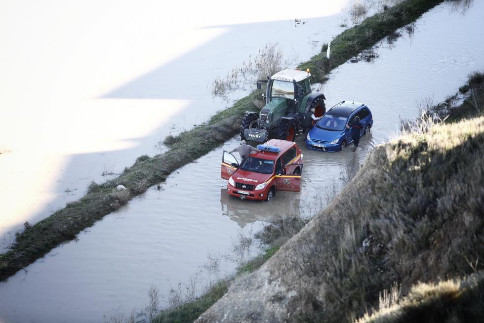 Crecida del río Ebro a su paso por la localidad zaragozana de Gallur.