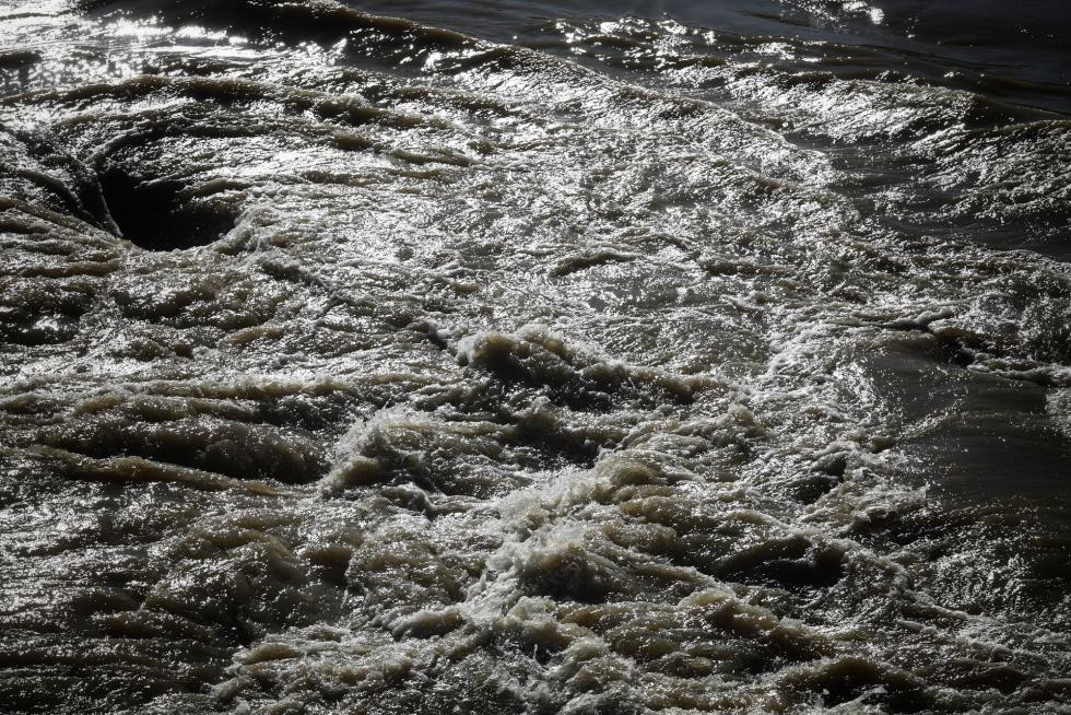Crecida del río Ebro a su paso por la localidad zaragozana de Gallur.