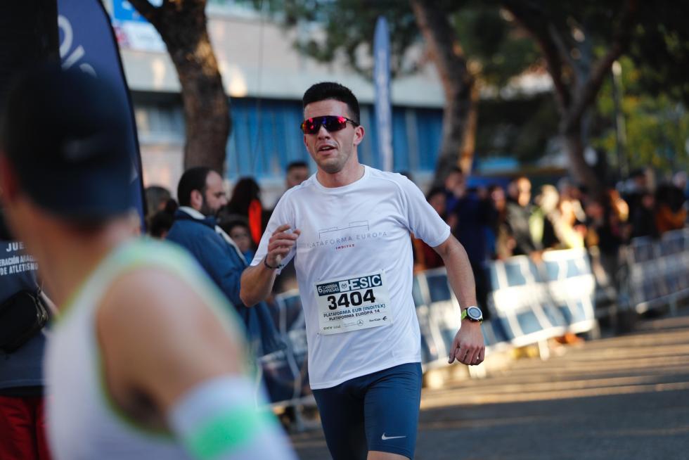 Imágenes de la Carrera de empresas Esic 2019 en Zaragoza.