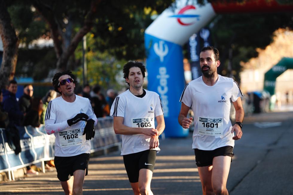 Imágenes de la Carrera de empresas Esic 2019 en Zaragoza.