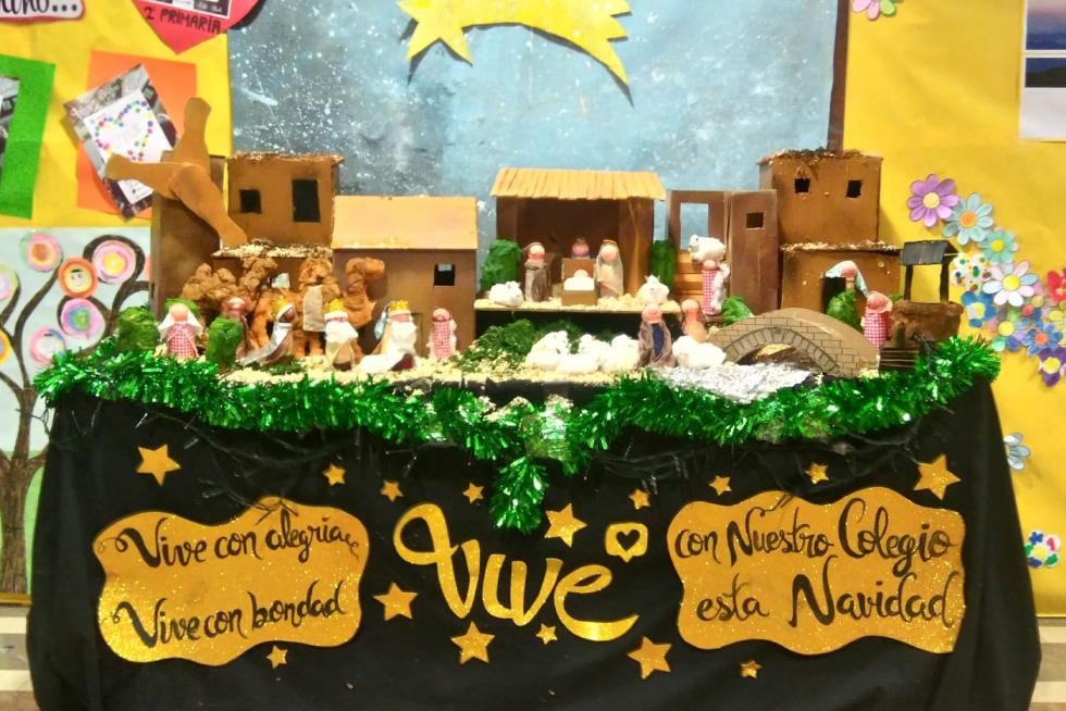 Belén realizado por los alumnos de 2° ESO del Colegio Calasancio Escolapios Zaragoza con materiales reciclables