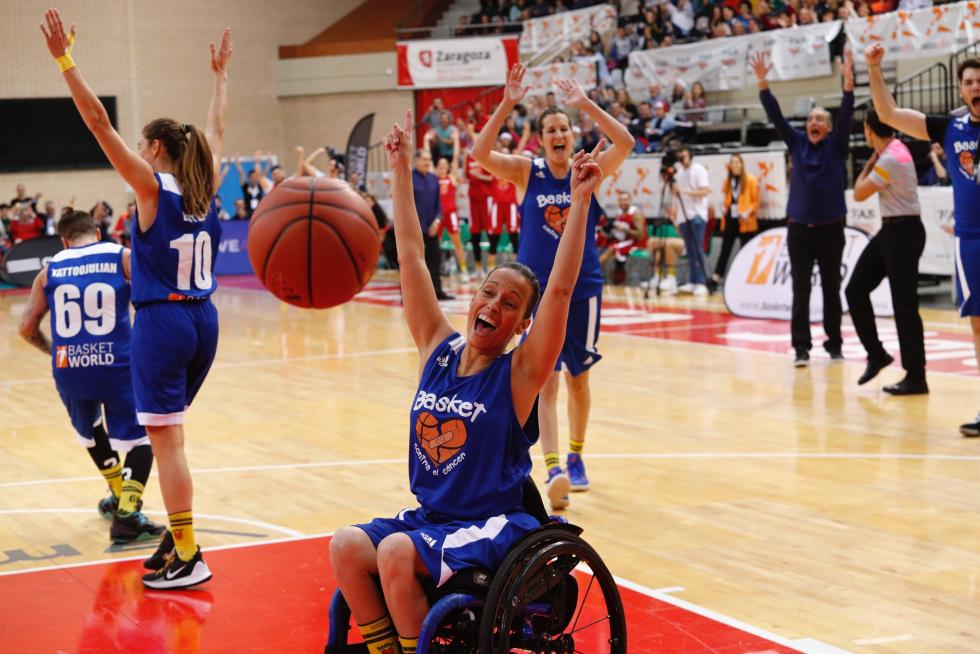 Partido solidario de 'Basket contra el cáncer'.