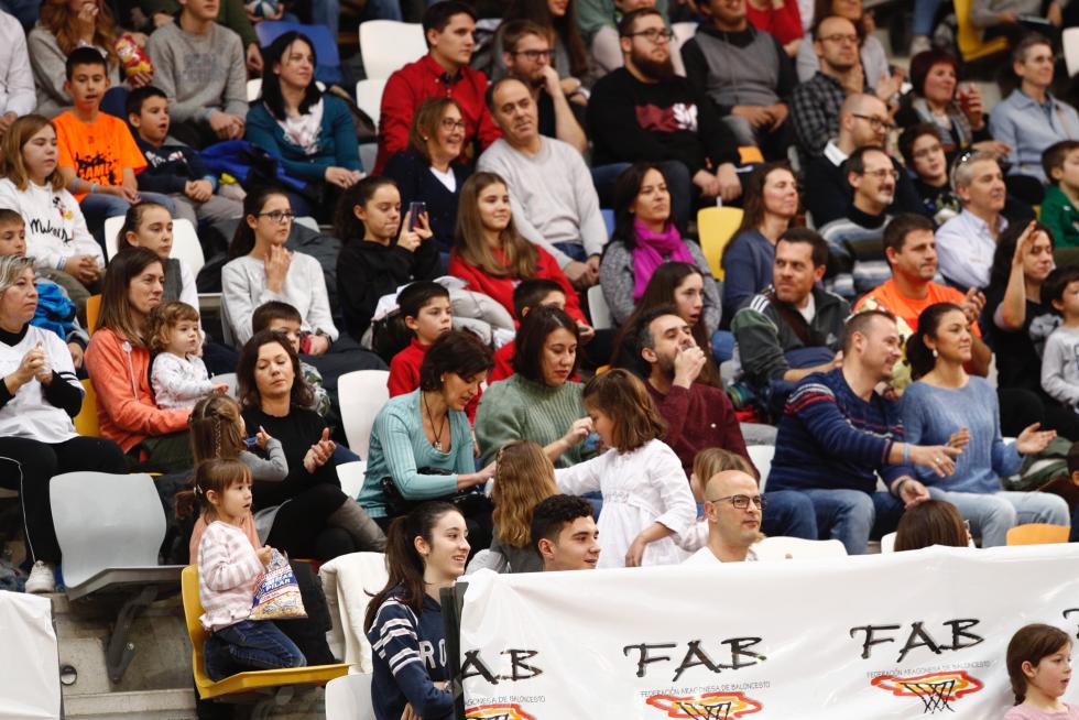 Partido solidario de 'Basket contra el cáncer'.