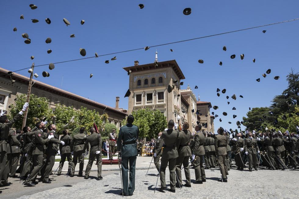 Academia General Militar. Acto de entrega de despachos con el Rey en julio