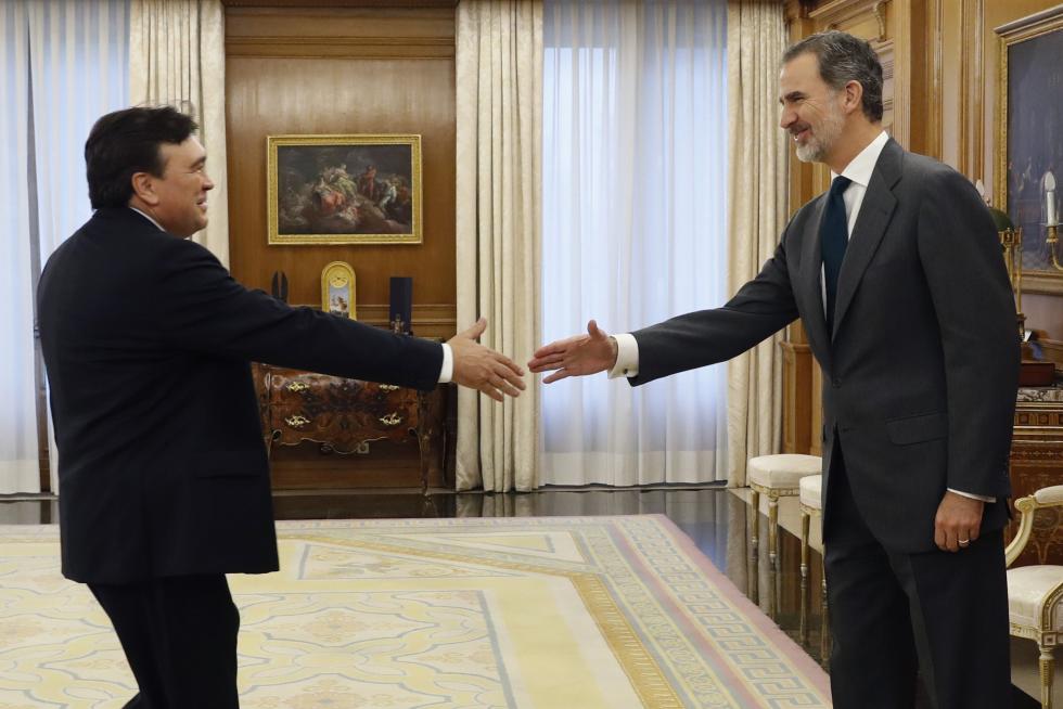El diputado de Teruel Existe, Tomás Guitarte, se estrena en las consultas con Felipe VI