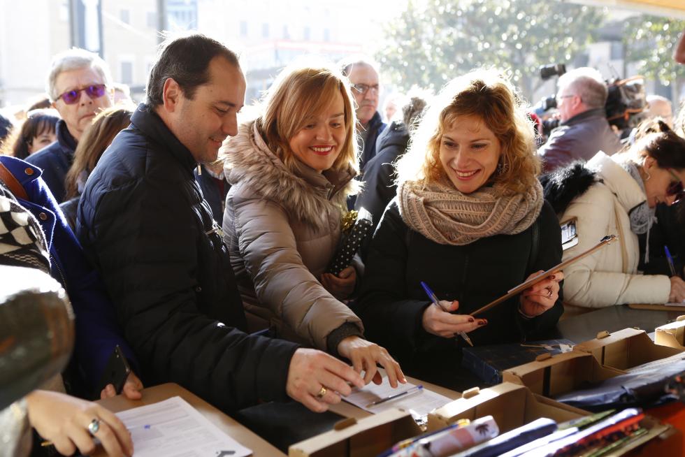 Libros que Importan en la plaza del Pilar