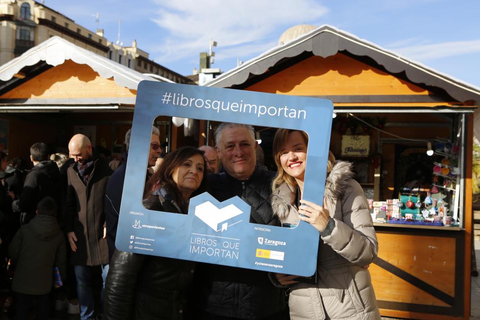 Libros que Importan en la plaza del Pilar
