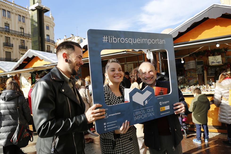 Libros que Importan en la plaza del Pilar
