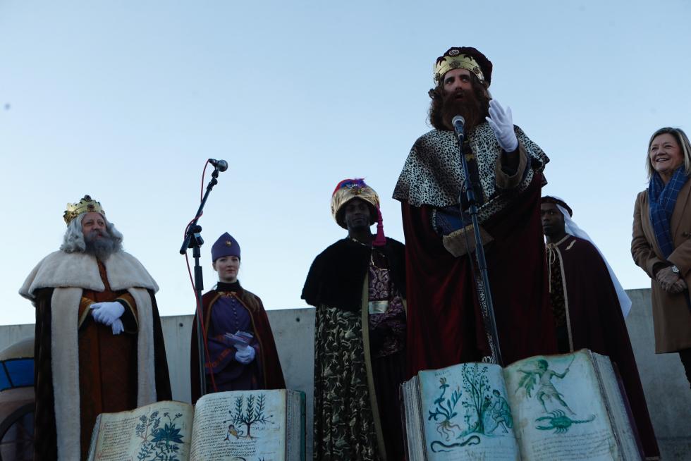 Cabalgata en Zaragoza: salida de los Reyes Magos desde Valdespartera