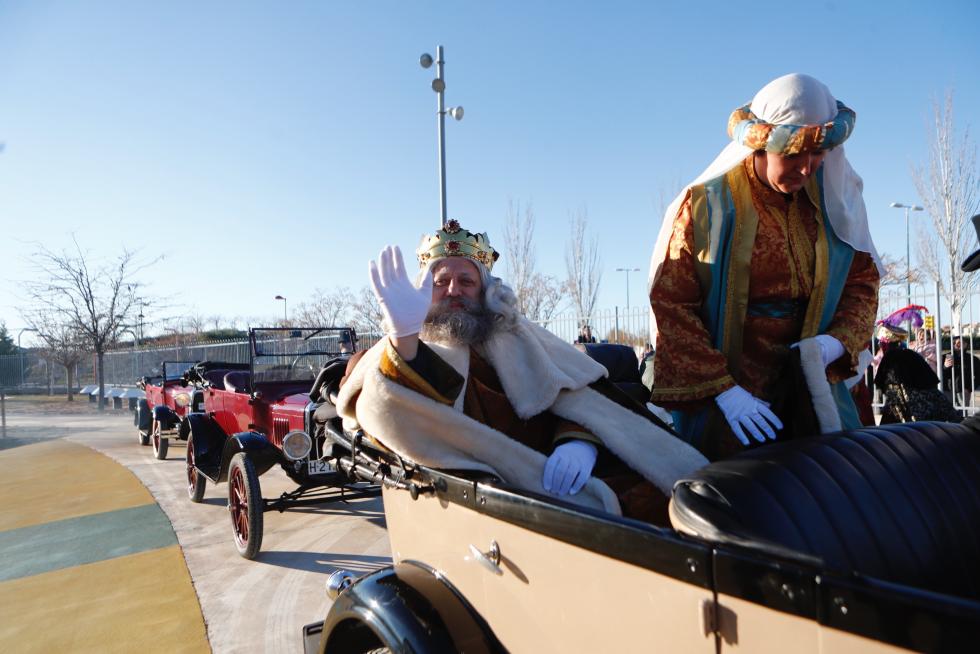 Cabalgata en Zaragoza: salida de los Reyes Magos desde Valdespartera