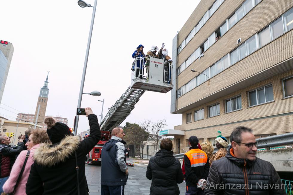 ARAGON VISITA DE LOS BOMBEROS Y DE LOS REYES MAGOS AL HOSPITAL INFANTIL / 06-01-2020 / FOTO: ARANZAZU NAVARRO