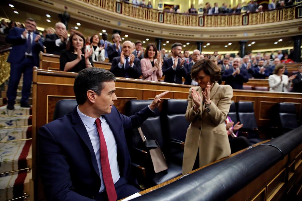 Imágenes del tercer pleno de investidura de Pedro Sánchez, que se somete a una segunda votación este martes para alcanzar la presidencia del Gobierno de España.