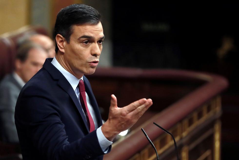 Imágenes del tercer pleno de investidura de Pedro Sánchez, que se somete a una segunda votación este martes para alcanzar la presidencia del Gobierno de España.