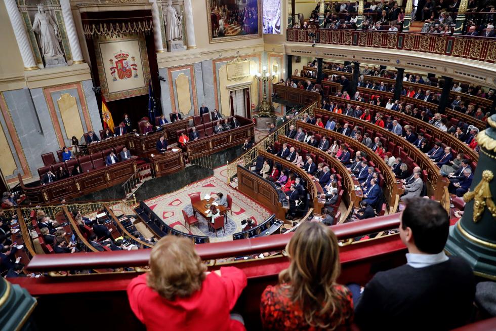Imágenes del tercer pleno de investidura de Pedro Sánchez, que se somete a una segunda votación este martes para alcanzar la presidencia del Gobierno de España.