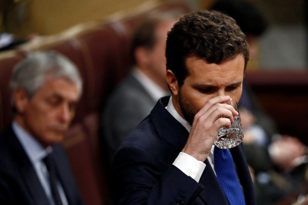 Imágenes del tercer pleno de investidura de Pedro Sánchez, que se somete a una segunda votación este martes para alcanzar la presidencia del Gobierno de España.