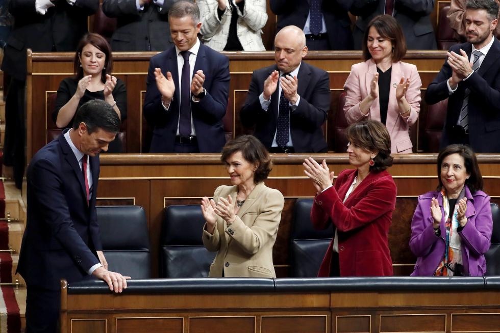 Imágenes del tercer pleno de investidura de Pedro Sánchez, que se somete a una segunda votación este martes para alcanzar la presidencia del Gobierno de España.