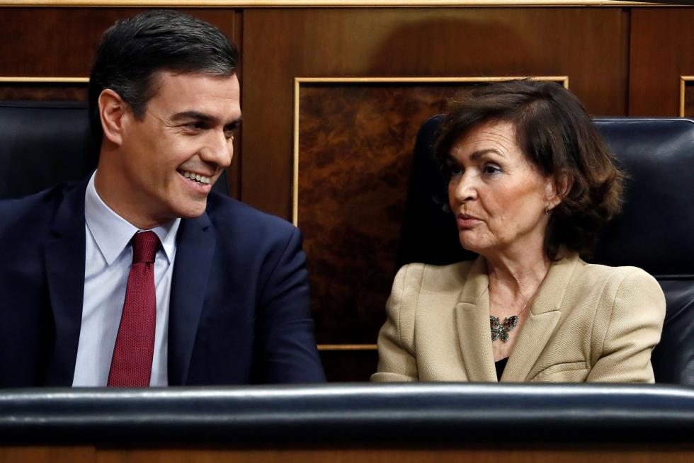 Imágenes del tercer pleno de investidura de Pedro Sánchez, que se somete a una segunda votación este martes para alcanzar la presidencia del Gobierno de España.