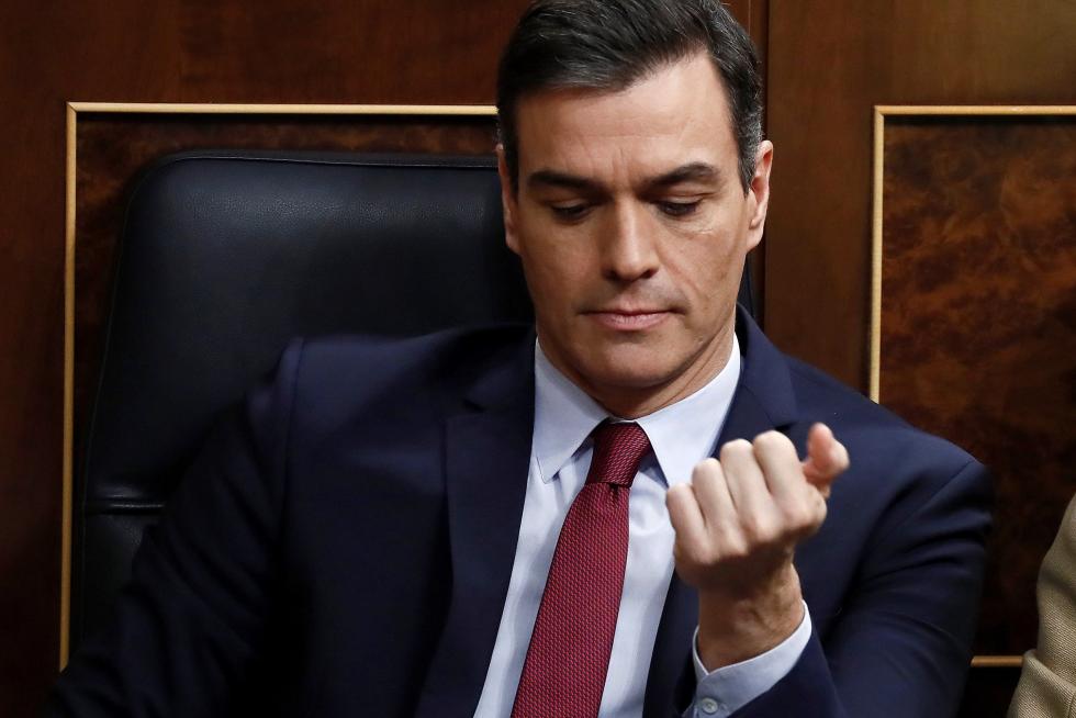 Imágenes del tercer pleno de investidura de Pedro Sánchez, que se somete a una segunda votación este martes para alcanzar la presidencia del Gobierno de España.