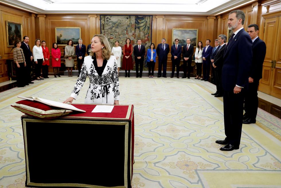 GRAF1098. MADRID, 13/01/2020.- El nuevo ministro de Justicia, Juan Carlos Campo Moreno jura su cargo durante la jura de ministros del nuevo gobierno en un acto celebrado en el Palacio de Zarzuela en Madrid este lunes 13 de enero de 2020. EFE/Emilio Naranjo POOL Jura de ministros