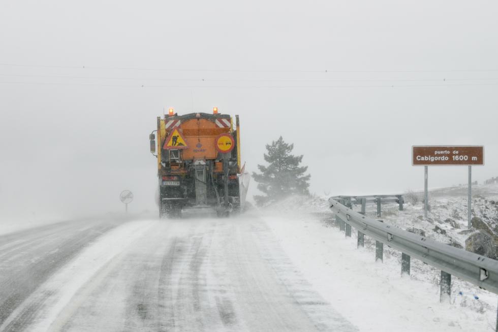 Nevadas en Cedrillas (Teruel) y carretera A-226 en el puerto de Cabigordo por la borrasca Gloria