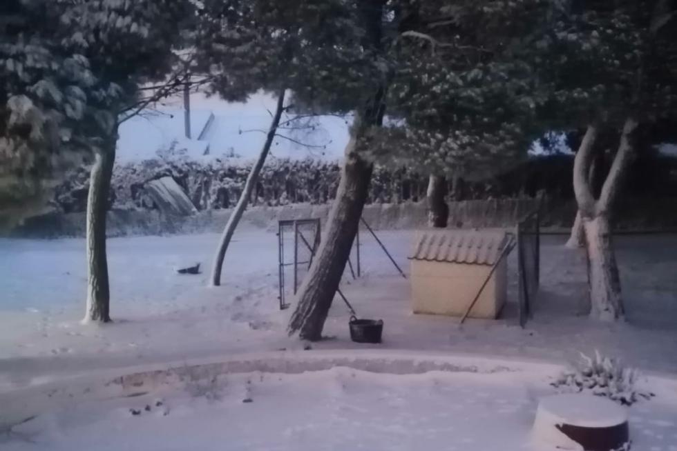 Nieve en La Muela, este martes, por la borrasca Gloria