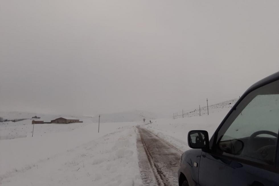 Este es el estado de la carretera entre Nuévalos y Cimballa, prácticamente intransitable