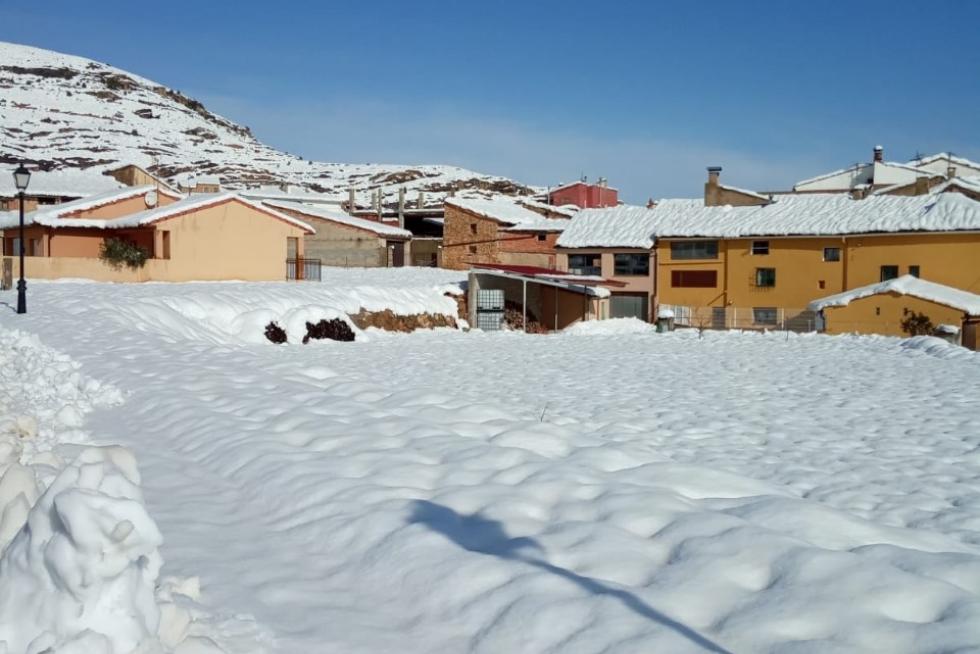 Los jóvenes de Berge, que estudian fuera de la localidad, denuncian la situación de incomunicación que viven sus familias