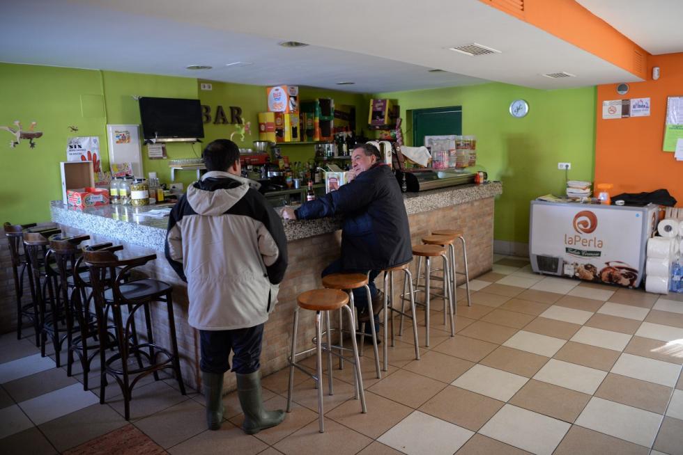 Pancrudo (Teruel), sin luz y con capazos de nieve en las calles