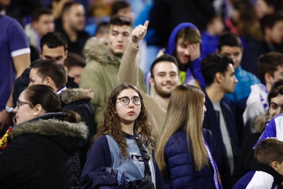 Imágenes de la afición en La Romareda durante el partido Real Zaragoza-Real Madrid.