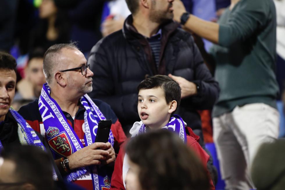 Imágenes de la afición en La Romareda durante el partido Real Zaragoza-Real Madrid.