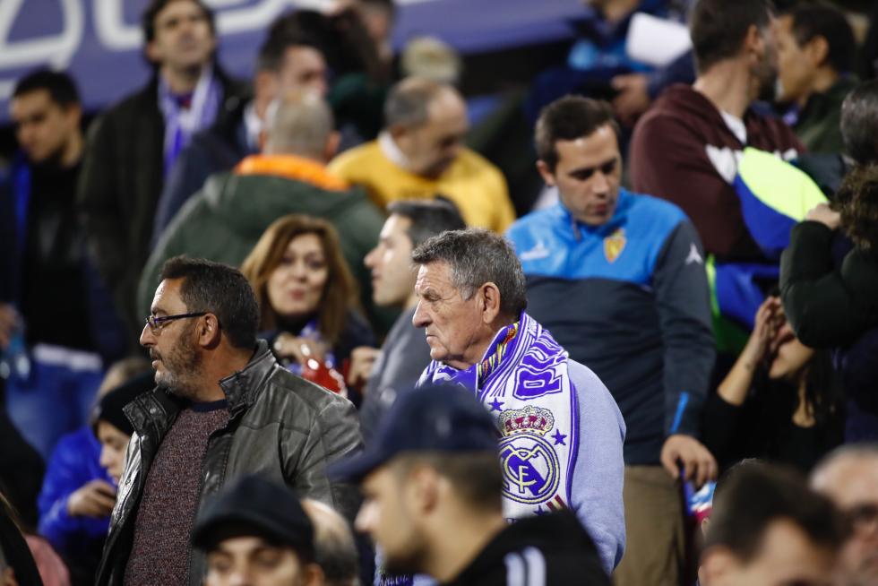 Imágenes de la afición en La Romareda durante el partido Real Zaragoza-Real Madrid.