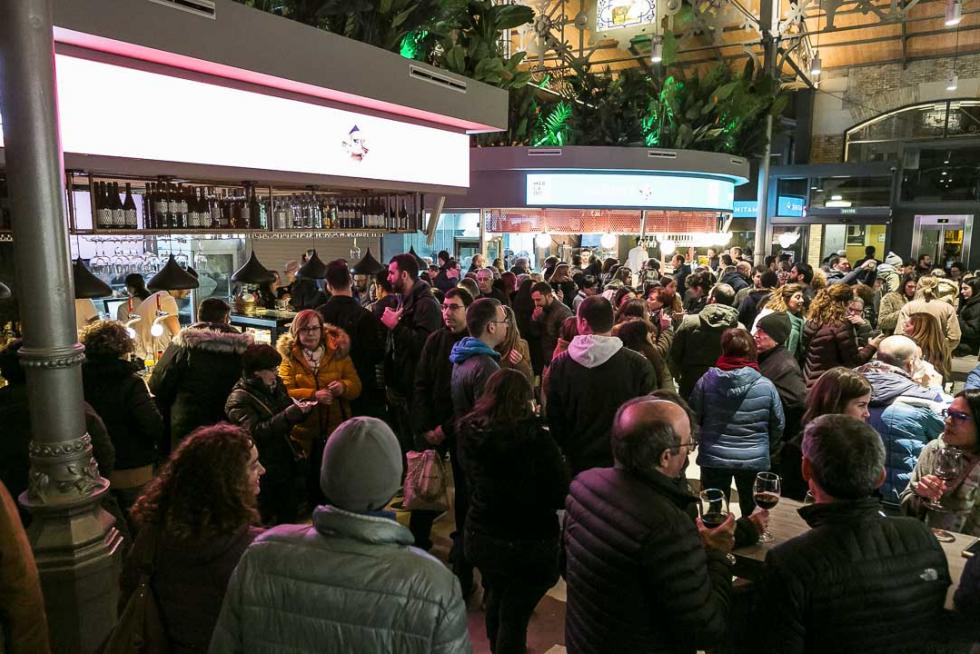 Ocio nocturno en el Mercado Central de Zaragoza.