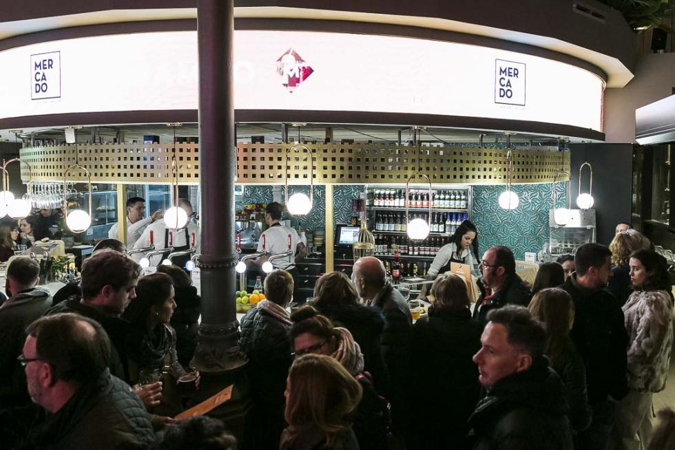 Ocio nocturno en el Mercado Central de Zaragoza.