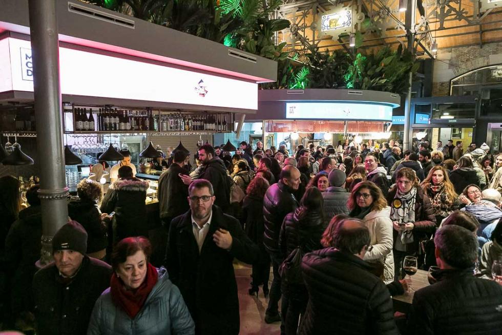 Ocio nocturno en el Mercado Central de Zaragoza.
