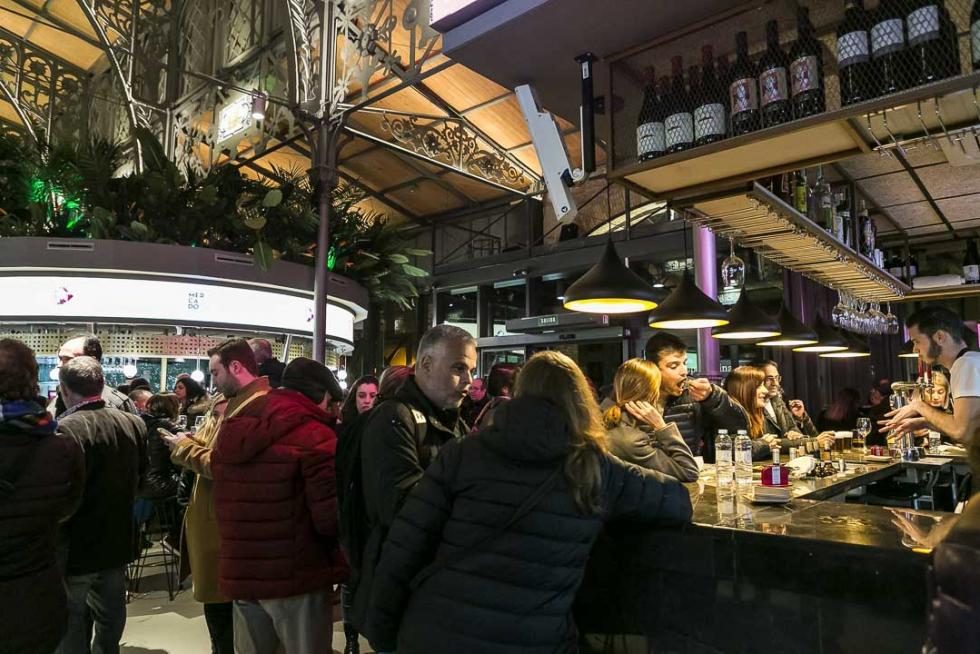 Ocio nocturno en el Mercado Central de Zaragoza.