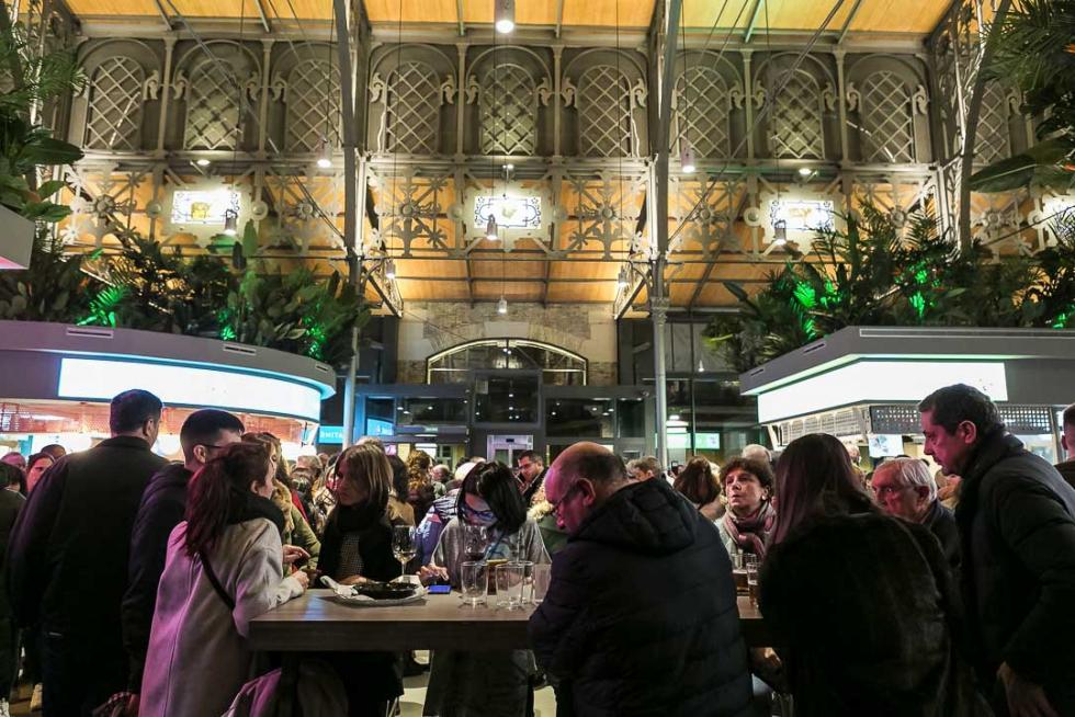 Ocio nocturno en el Mercado Central de Zaragoza.