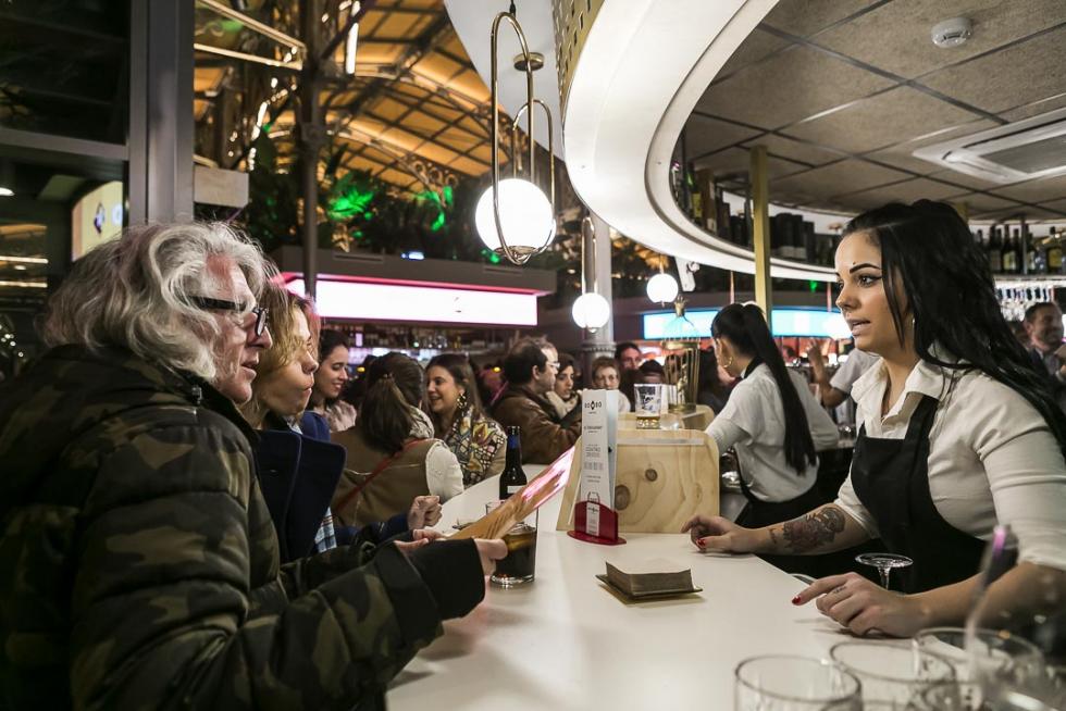 Ocio nocturno en el Mercado Central de Zaragoza.